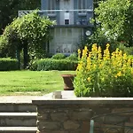 Maison Et Son Jardin Situes Dans Le Condroz Marchin