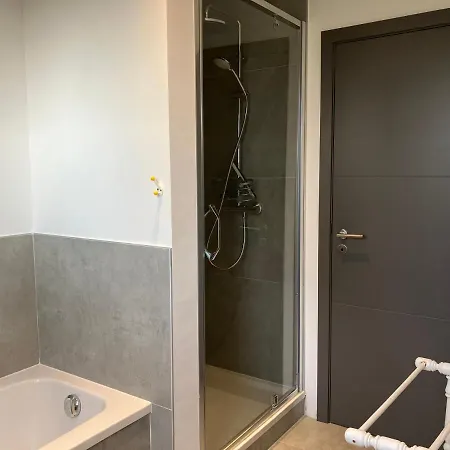 Maison Et Son Jardin Situes Dans Le Condroz 빌라 Marchin