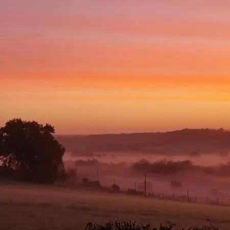 Maison Et Son Jardin Situes Dans Le Condroz Vila *