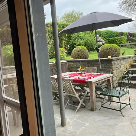 Villa Maison Et Son Jardin Situés Dans Le Condroz Marchin