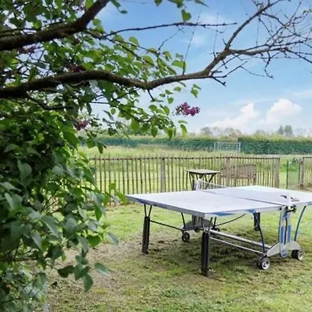 Villa Maison Et Son Jardin Situés Dans Le Condroz Marchin